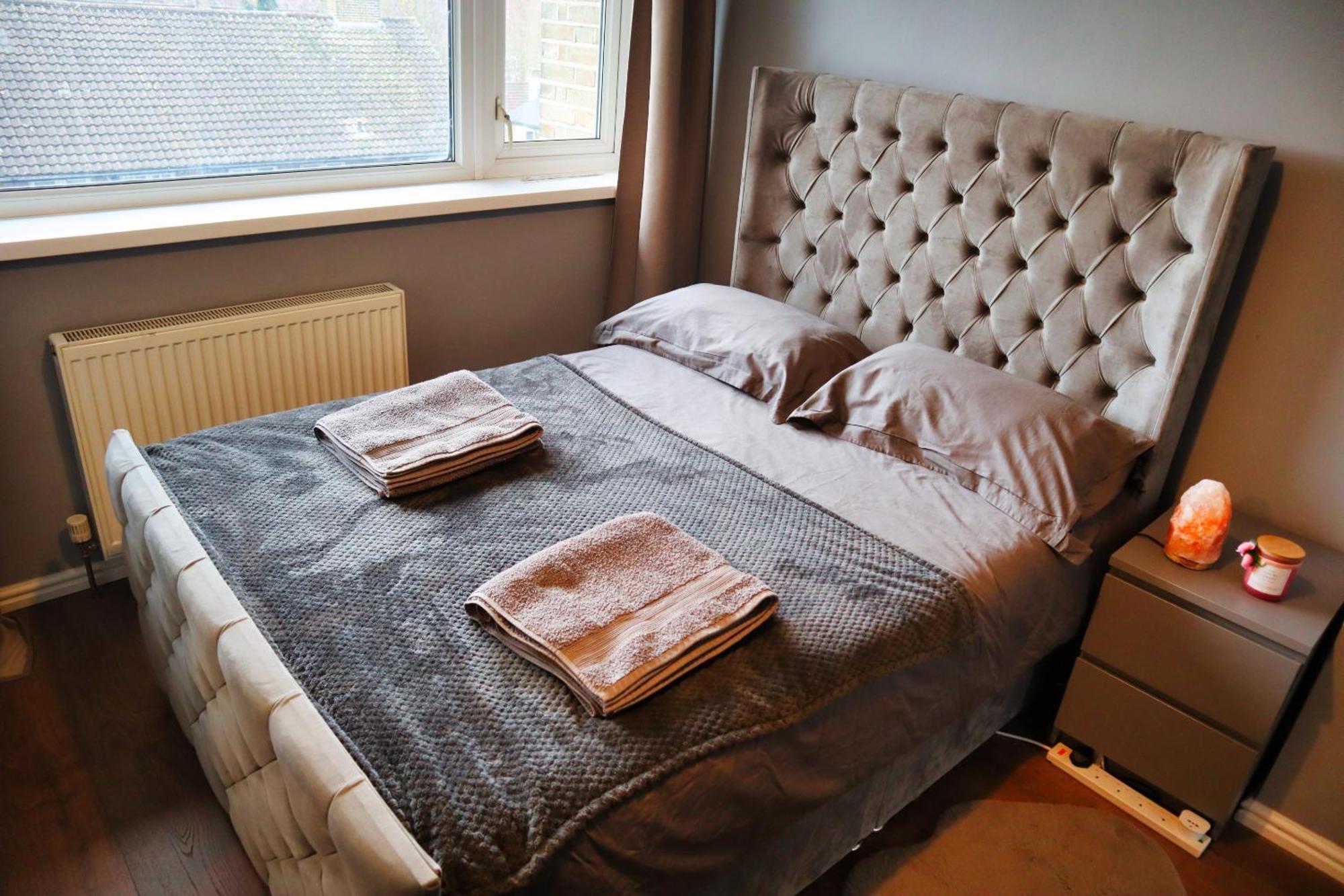 Beautiful 3-Bed Apartment At Swiss Cottage Londýn Exteriér fotografie